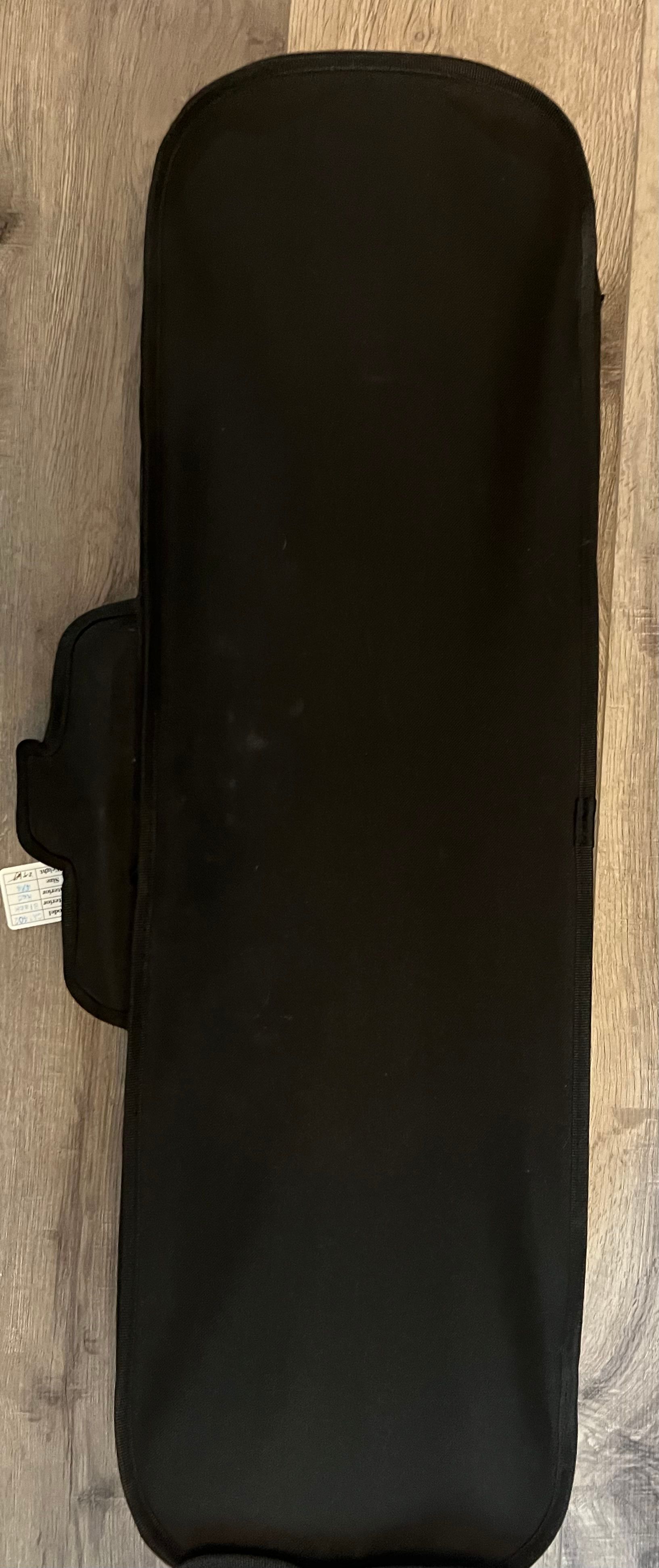 Eastman Hill style violin case