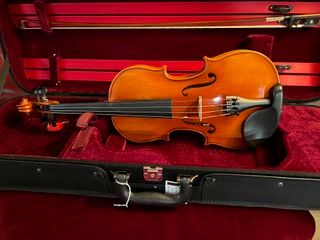 Eastman 100 Violin (New, Full Size)